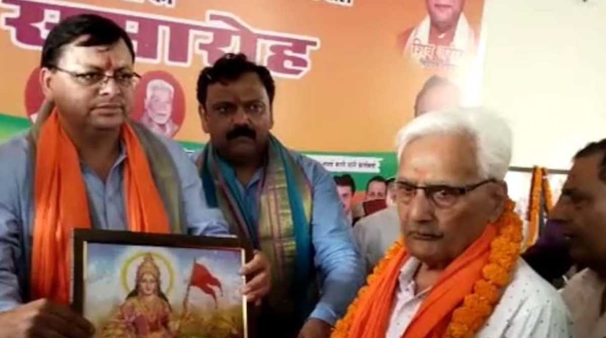 CM धामी ने आपातकाल के लिए कांग्रेस को लिया आड़े हाथ, इन्हें किया सम्मानित…