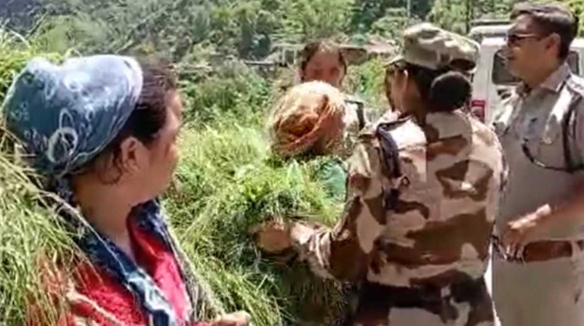 हेलंग मामले में प्रियंका गांधी आई सामने, प्रदेश सरकार पर किए प्रहार…