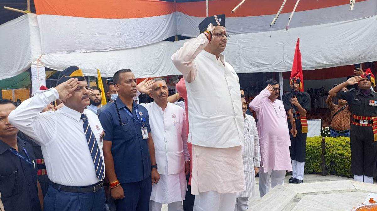 सीएम धामी ने की कारगिल शहीदों को श्रद्धांजलि अर्पित, इन्हें किया सम्मानित…