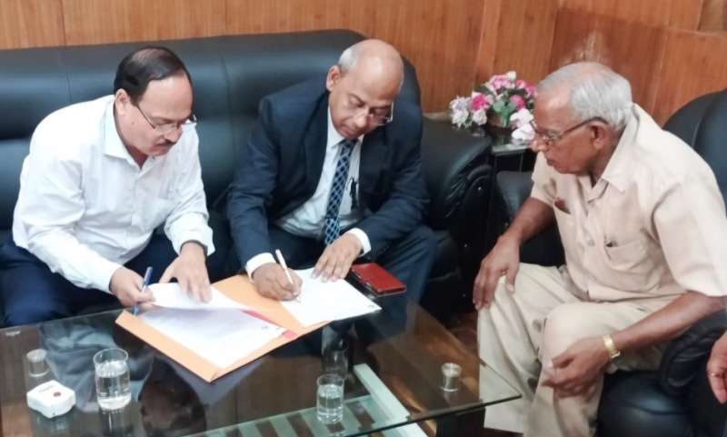 Uttarakhand Technical University के नए VC Prof Omkar Singh को कार्यभार हस्तान्तरित