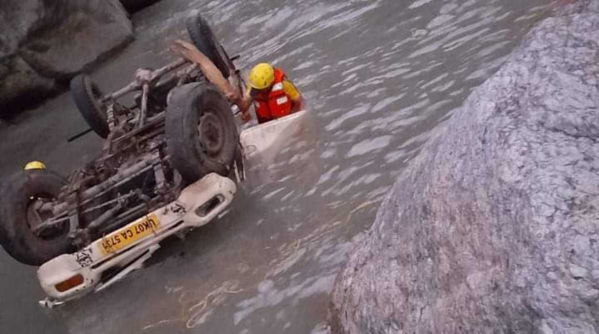 उत्तराखंड में यहां नदी में वाहन गिरने से एक की मौत, तीन गंभीर घायल…
