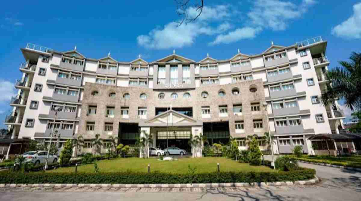 Breaking: तीन IFS आ सकते हैं लपेट मे, ये रहा मामला, पढ़िये…