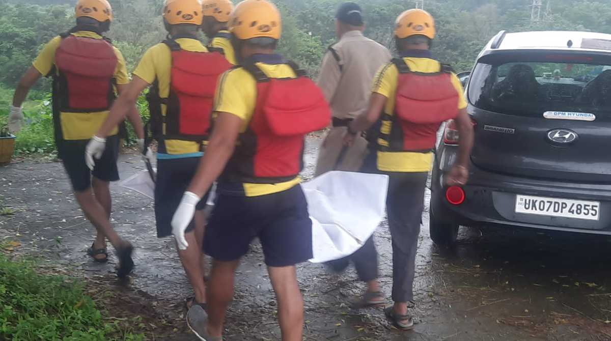 अंकिता भंडारी मर्डर केस में बड़ा अपडेट, शव बरामद, रिजॉर्ट पर चला बुल्डोजर…