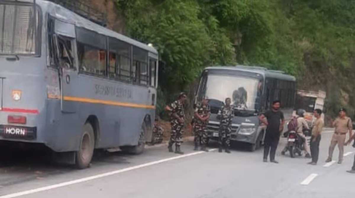 उत्तराखंड में तेज रफ्तार का कहर, चार जवान घायल, एक की मौत…