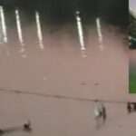 Morbi Bridge Collapses: पुल टूटने से बड़ा हादसा, सैकड़ो लोग नदी में गिरे 60 की मौत