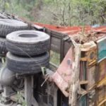 ब्रेकिंगः टिहरी में अनियंत्रित होकर खाई में गिरी कार, जवान बेटे की मौत से परिवार में कोहराम…