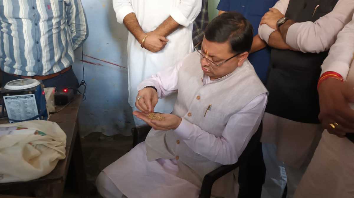 दो दिवसीय दौरे पर खटीमा पहुंचे सीएम धामी, मंडी का किया औचक निरीक्षण…