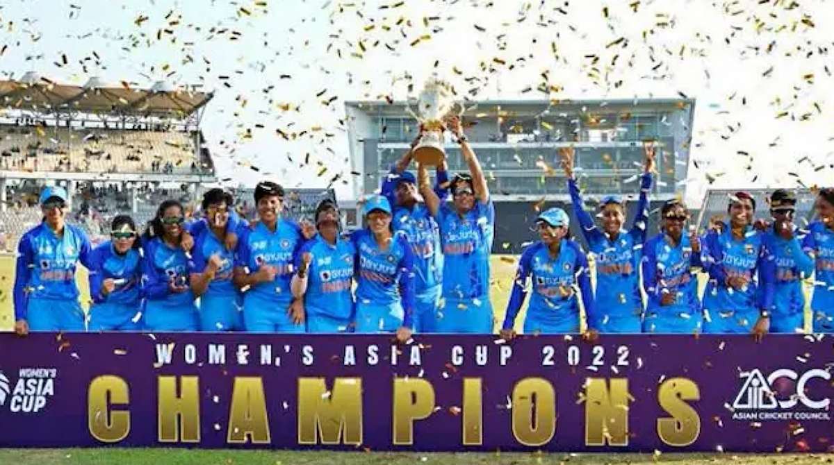BCCI का बड़ा फैसला, महिला क्रिकेट खिलाड़ियों को मिलेगी पुरुषों के बराबर मैच फीस…