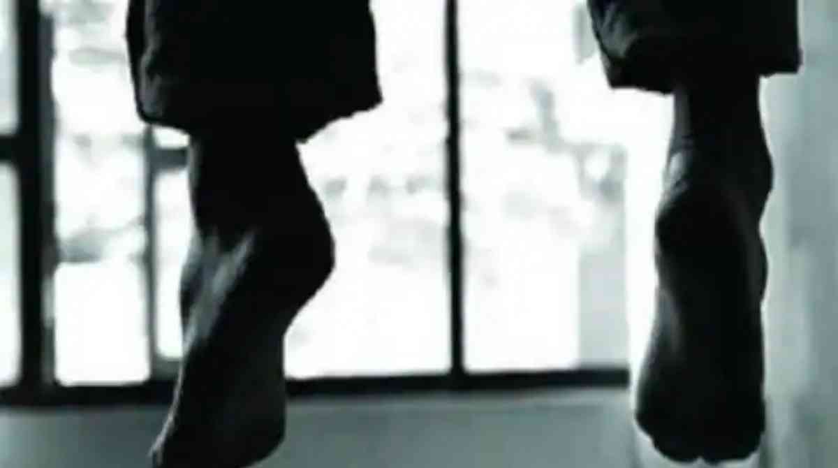 काम के तनाव में आकर जिला उद्योग अधिकारी फंदे पर झूला, सुसाइड नोट बरामद…