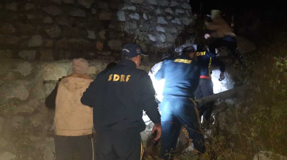 उत्तराखंडः अनियंत्रित होकर यमुना नदी में गिरा वाहन, इतने लोग थे सवार…