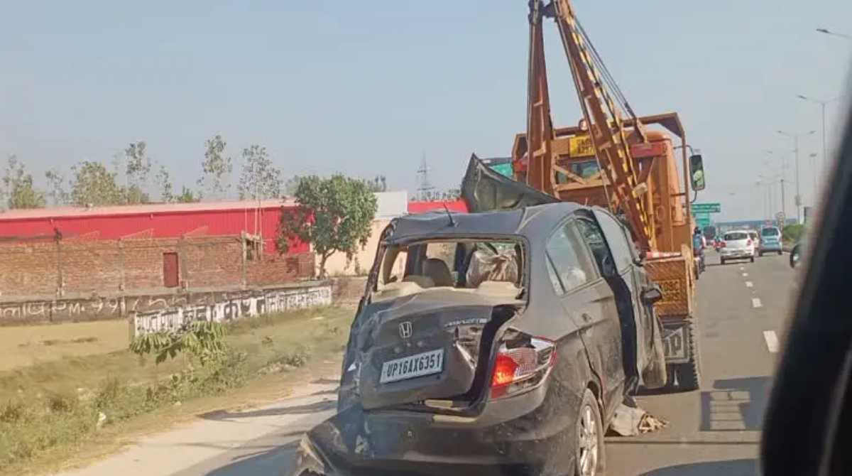 उत्तराखंडः फ्लाईओवर से 30 मीटर नीचे गिरी कार, दंपती का नहीं हुआ बाल बांका…