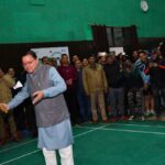सीएम धामी ने किया बैडमिंटन प्रतियोगिता का शुभारंभ, स्वयं भी खेल कर खिलाड़ियों का बढ़ाया हौसला…