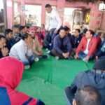 कांग्रेसजनों ने चिकित्सा सुविधाओं के अभाव पर किया प्रदर्शन, प्राथमिक स्वास्थ्य केंद्र पर की तालाबंदी…