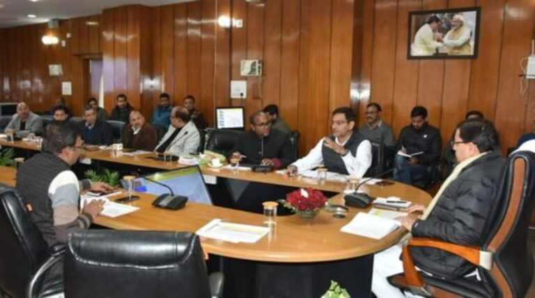 मत्स्य पालन को बढ़ावा देने के लिए सीएम धामी ने