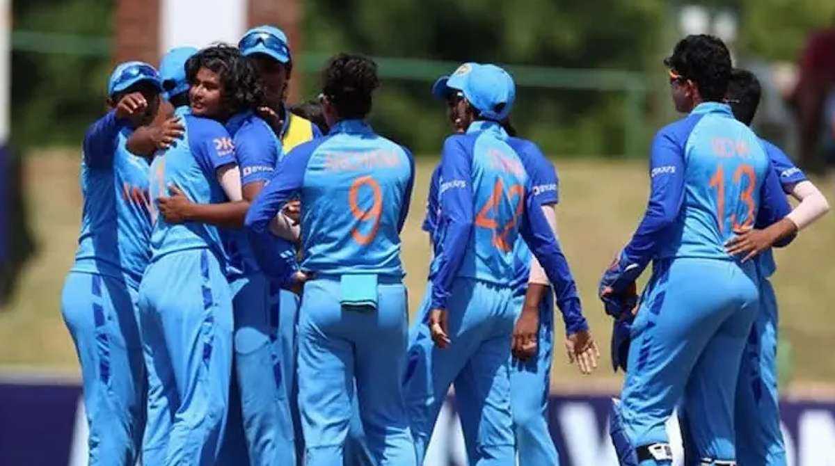 भारतीय महिला टीम ने रचा इतिहास, इंग्लैंड को हराकर आईसीसी की ट्रॉफी की अपने नाम…