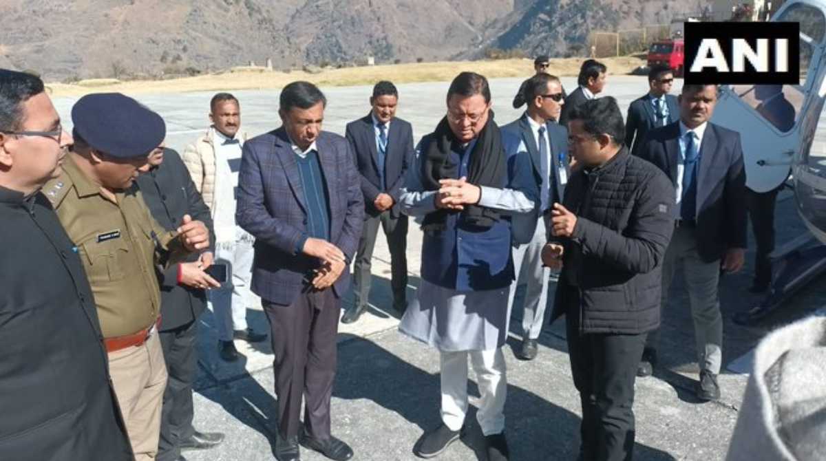 मुख्यमंत्री पुष्कर सिंह धामी पहुंचे जोशीमठ, प्रभावित क्षेत्रों का किया मुआयना…