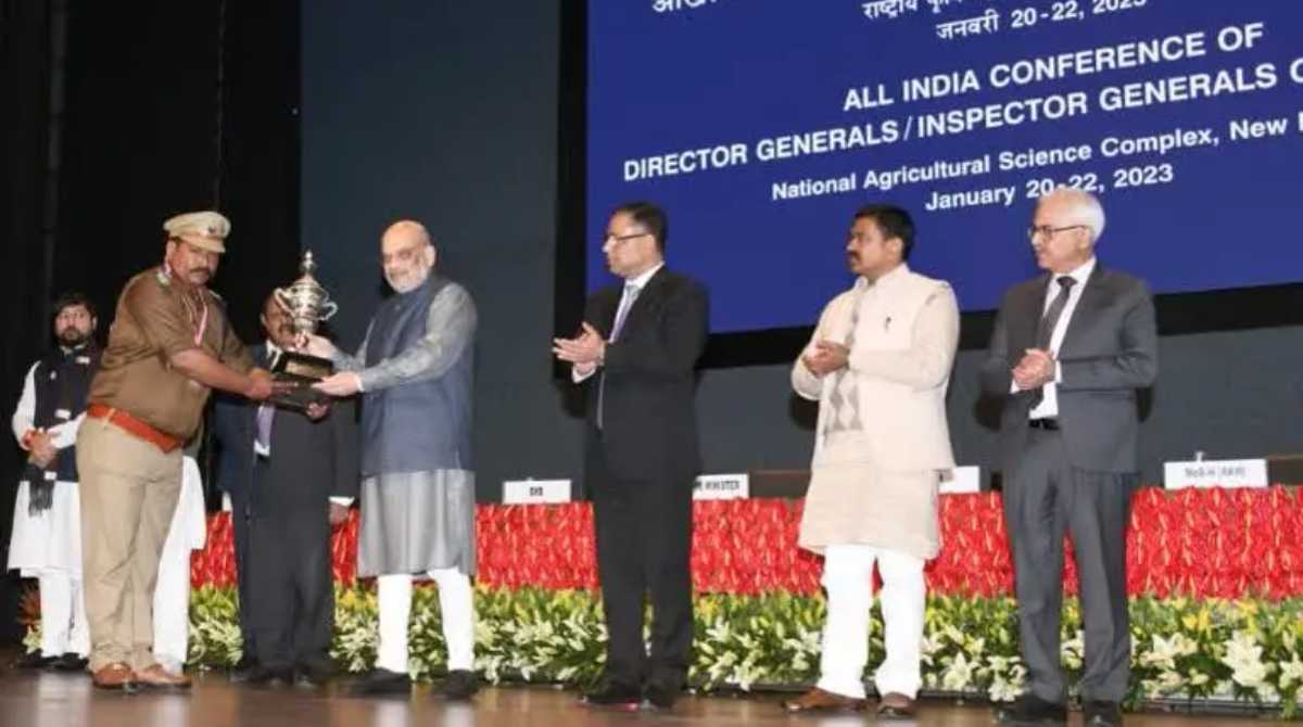 देश के टॉप थ्री पुलिस स्टेशन में शामिल हुआ उत्तराखंड का ये थाना, केंद्रीय गृह मंत्री ने किया सम्मानित…