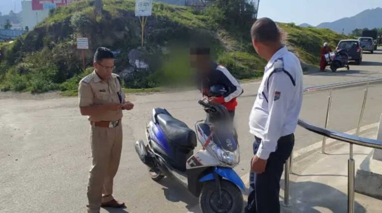 देहरादून एसपी ट्रैफ़िक ने नाबालिगों के अभिभावकों को लिखा पत्र,