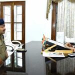 उत्तराखंड में खनन माफियाओं के हौसले बुलंद, पुलिसकर्मी पर चढ़ाया ट्रेक्टर…