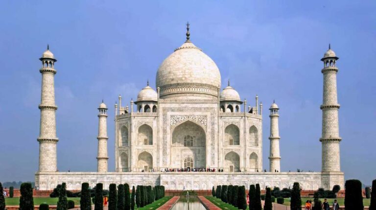 19 फरवरी तक फ्री में करें ताज का दिदार, चादर