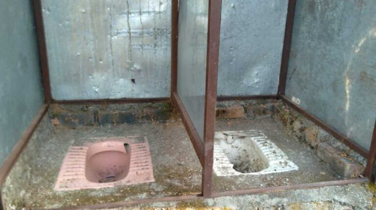 नदी में खनन कार्य करने वाले सैकडों श्रमिकों को नहीं