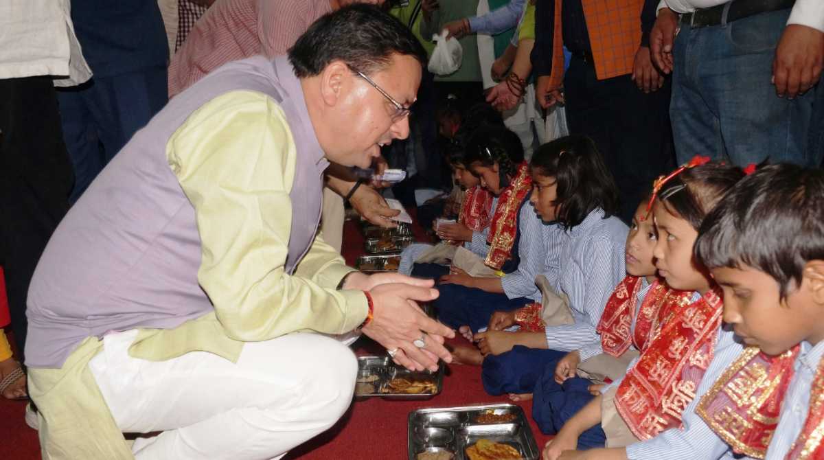 सीएम धामी ने किया नवरात्रि के मौके पर दिव्यांग बच्चों का कन्या पूजन…