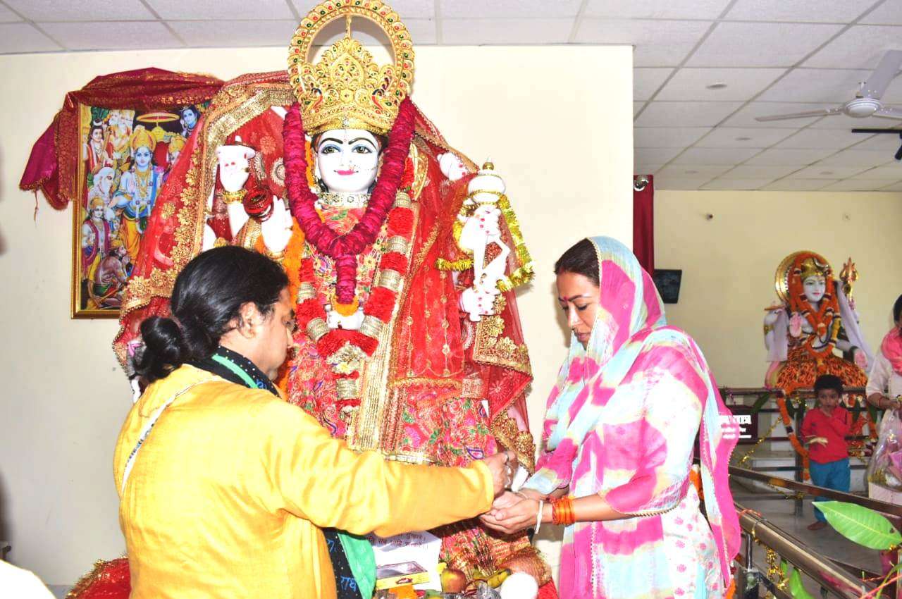नवरात्रि दुर्गाष्टमी पर कैबिनेट मंत्री रेखा आर्या ने लिया माँ भगवती का आशीर्वाद 1 नवरात्रि दुर्गाष्टमी पर कैबिनेट मंत्री रेखा आर्या ने लिया माँ भगवती का आशीर्वाद