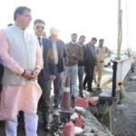 आपदा से प्रभावित सौंग पुल के निरीक्षण पर पहुंचे सीएम धामी, दिए ये निर्देश…