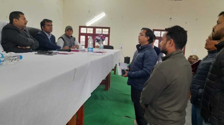 टिहरीः तहसील दिवस में कुल 27 शिकायतें हुई दर्ज, अधिकारियों