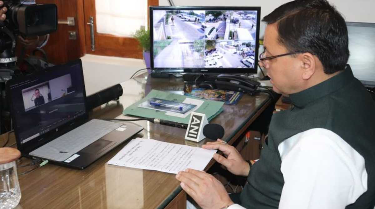 आईआईटी रुड़की में SolarEnergy के कार्यक्रम में सीएम धामी ने