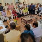 सीएम ने अधिकारियों संग की समीक्षा बैठक, ग्राम सभाओं में चौपालों का आयोजन करने के दिए निर्देश…