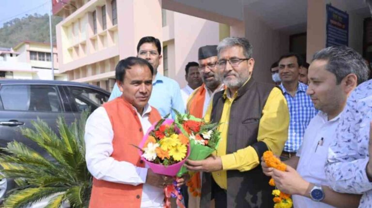 स्वास्थ्य मंत्री ने श्रीनगर मेडिकल कालेज में किया कार्डिक यूनिट