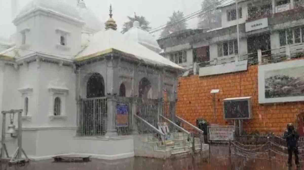 Big Breaking: गंगोत्री धाम में जमकर हुई बर्फवारी…