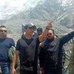 बॉलीवुड एक्टर अक्षय कुमार पहुंचे केदारनाथ धाम, की पूजा अर्चना…