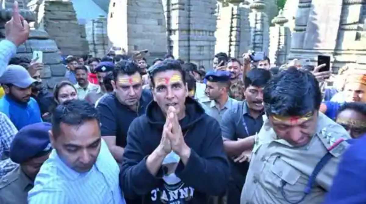 देवभूमि के धामों के दर्शन कर रहे बॉलीवुड फिल्म अभिनेता अक्षय कुमार…
