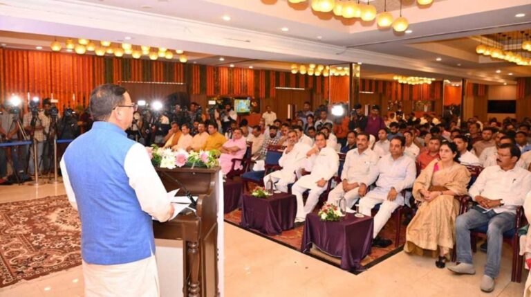 सीएम धामी बोले सरकार का पूरा ध्यान विकास के इन