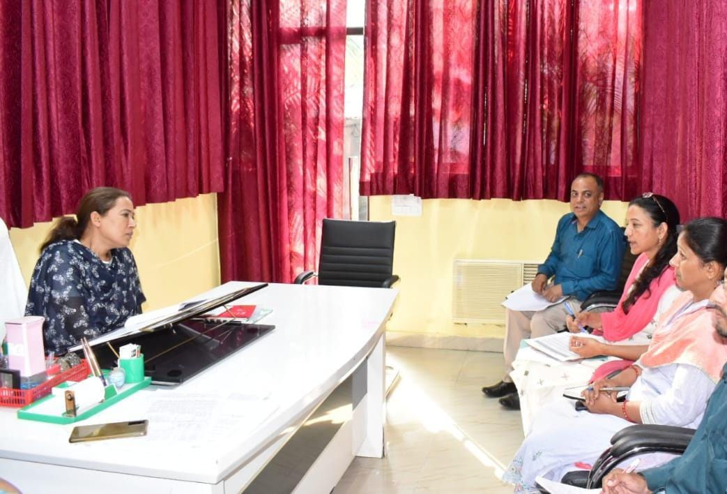 बच्चों को जल्द मिलेगा इस योजना का लाभ, मंत्री रेखा आर्या ने निर्देश