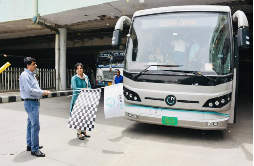 प्रमुख प्रीमियम इलेक्ट्रिक बस ब्रांड न्यूगो ने "पहली महिला इंटरसिटी बस" को किया रवाना