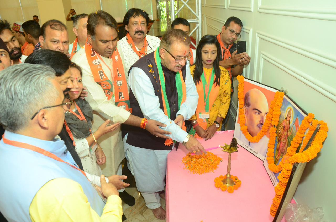 कैबिनेट मंत्री गणेश जोशी ने किया मसूरी विधानसभा कार्यसमिति का शुभारंभ