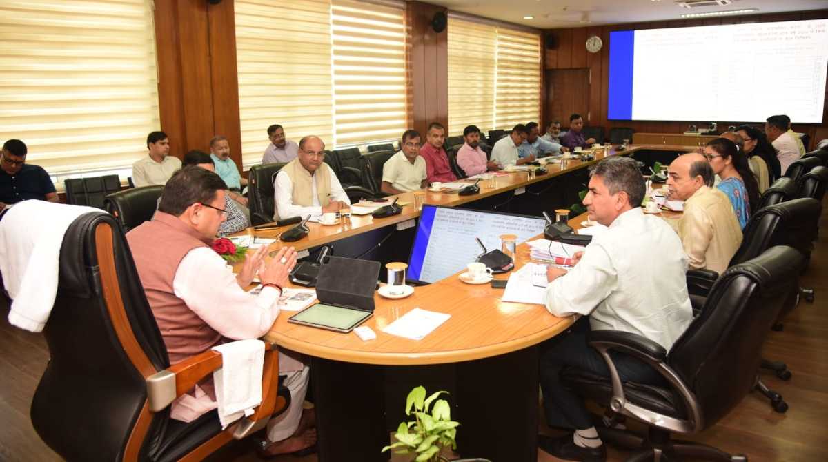 सीएम धामी ने सभी अधिकारियों को दिए अलर्ट मोड पर रहने के निर्देश, करने होंगे ये काम…