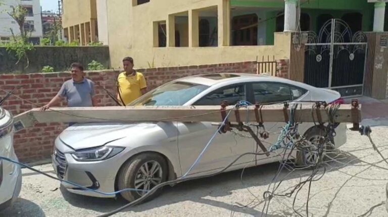 उत्तराखंड में अचानक मौसम ने ली करवट, तेज हवा से