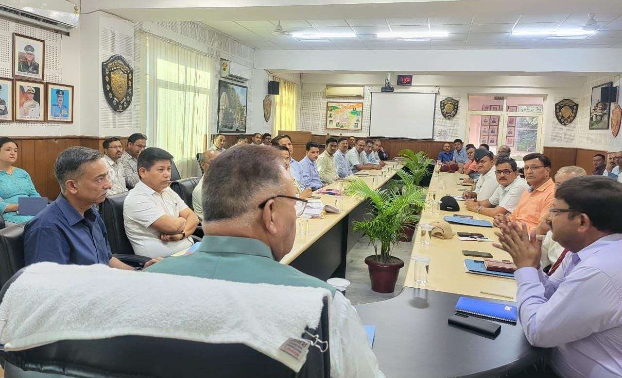 minister ganesh joshi