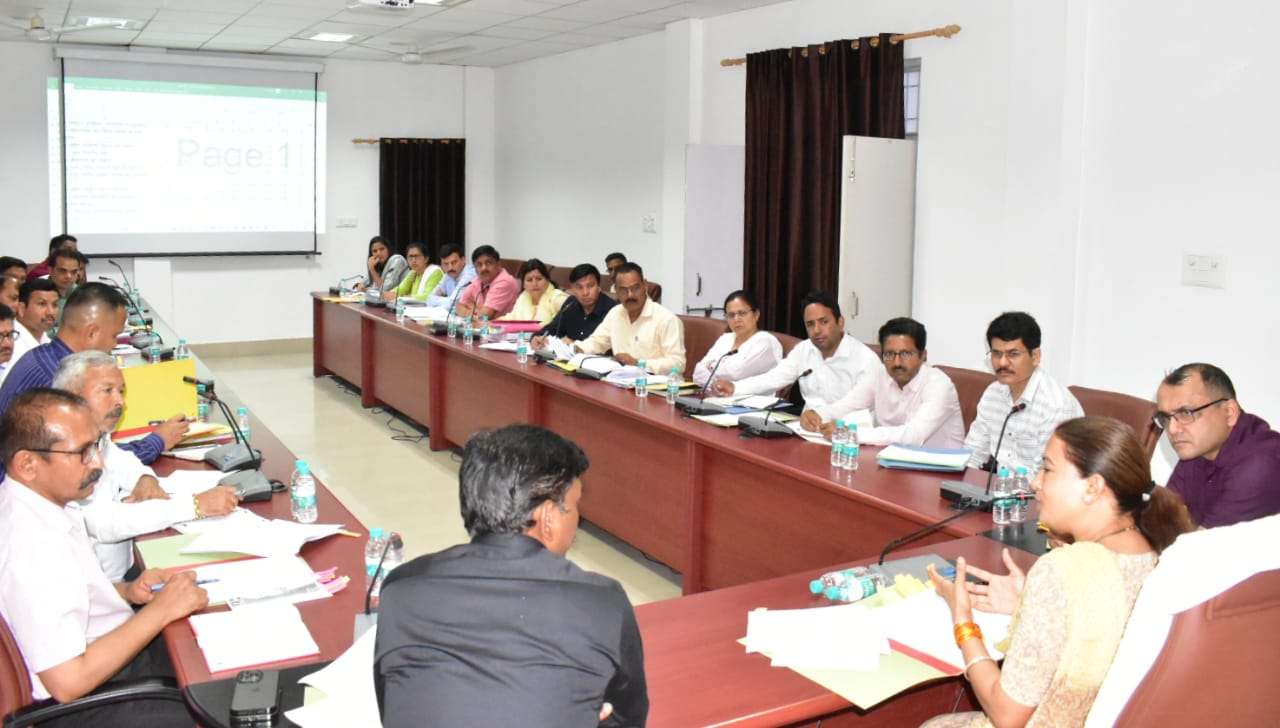 minister rekha arya