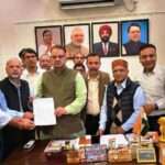 Officials of Mussoorie Hotel Association met Minister Ganesh Joshi