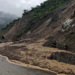 उत्तराखंड में उफान पर नदियां, कई मार्ग बाधित, हजारों यात्री फंसे…