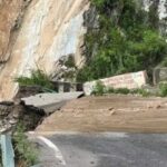 उत्तराखंडः भारी बारिश से बदरीनाथ राष्ट्रीय राजमार्ग बहा, आवाजाही ठप…