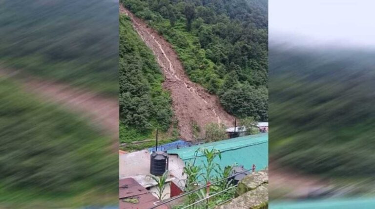 केदारनाथ घाटी में फिर बड़े हादसा, मलबे में जिंदा दफन