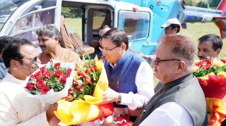 सीएम धामी का लंदन से दून लौटने पर हुआ ऐसा