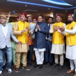 उत्तराखण्ड के पारंपरिक वाद्य यंत्रों के वादन के साथ गर्मजोशी से हुआ सीएम धामी का लंदन में स्वागत…