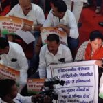 मानसून सत्र के दूसरे दिन शुरूआत हुई ऐसे, विपक्ष ने रखी ये मांग…